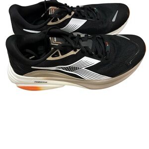 Diadora Atmos Star Max Cushion Running Shoes – Men’s 11.5 – Excellent Condition